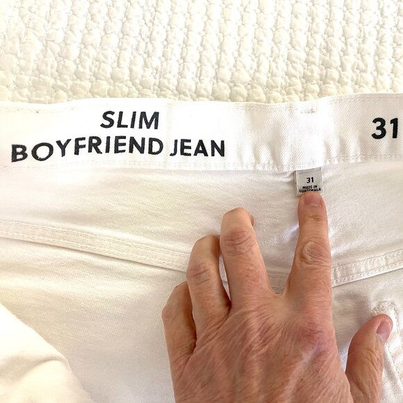 J. Crew Slim Boyfriend Jean in White (Size 31) - Picture 4 of 9